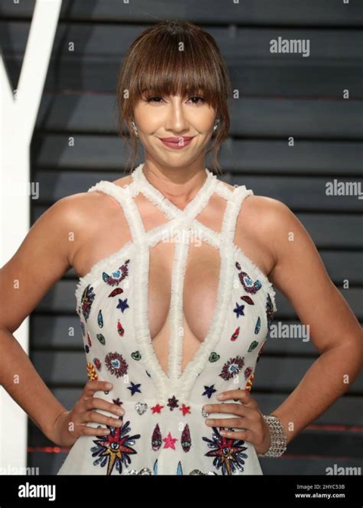 Jackie Cruz Biography, Age, Height, Husband, Net Worth, Family