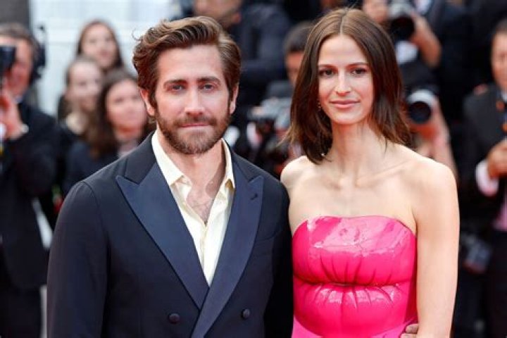 Jake Gyllenhaal’s Girlfriend Jeanne Cadieu Makes Her Own Money: A Breakdown of Her Net Worth