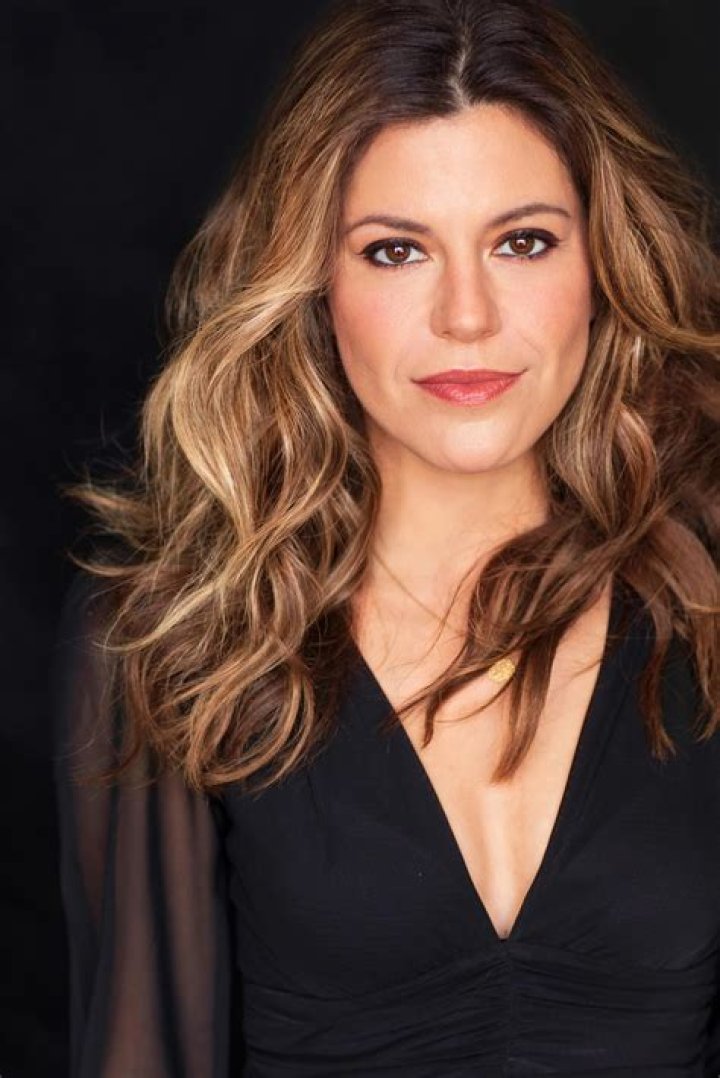 Jamie Renee Smith (TV Actress) - Age, Birthday, Bio, Facts, Family, Net Worth, Height & More