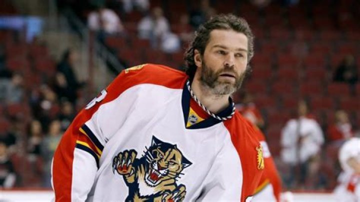 Jaromir Jagr Height, Weight, Net Worth, Age, Birthday, Wikipedia, Who, Nationality, Biography