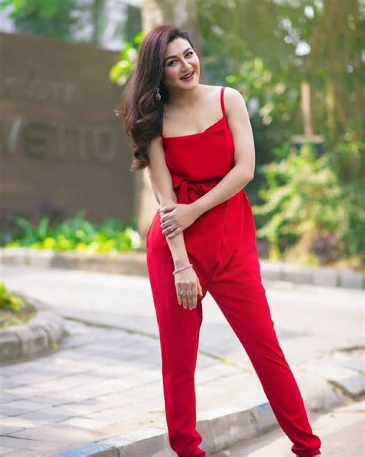 Jaya Ahsan Height, Weight, Net Worth, Age, Birthday, Wikipedia, Who, Instagram, Biography