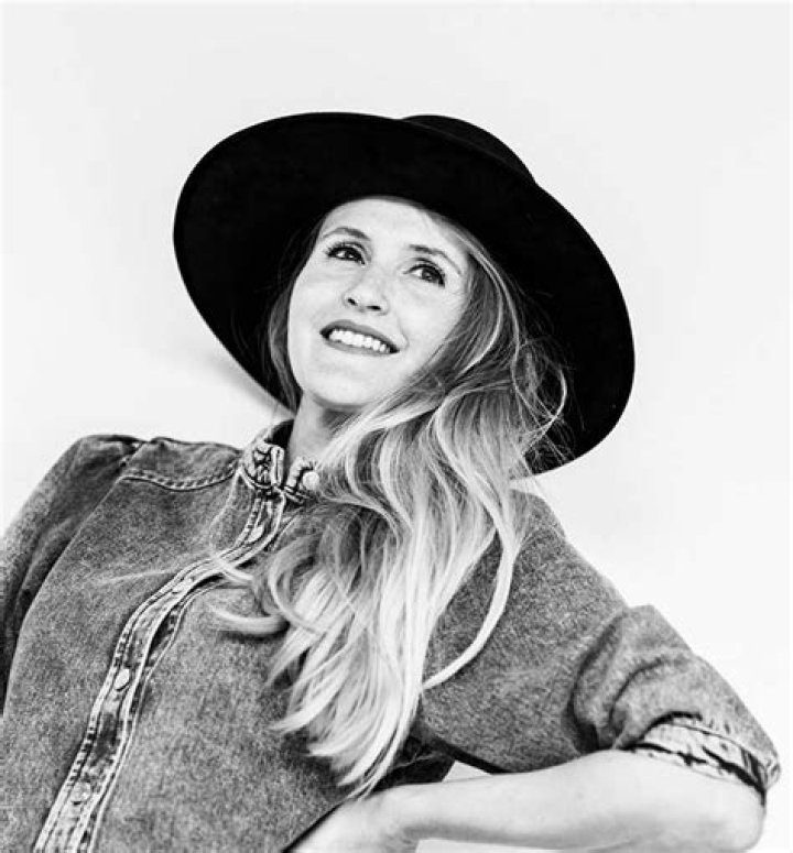 Jen Miller Biography, Age, Height, Husband, Net Worth, Family