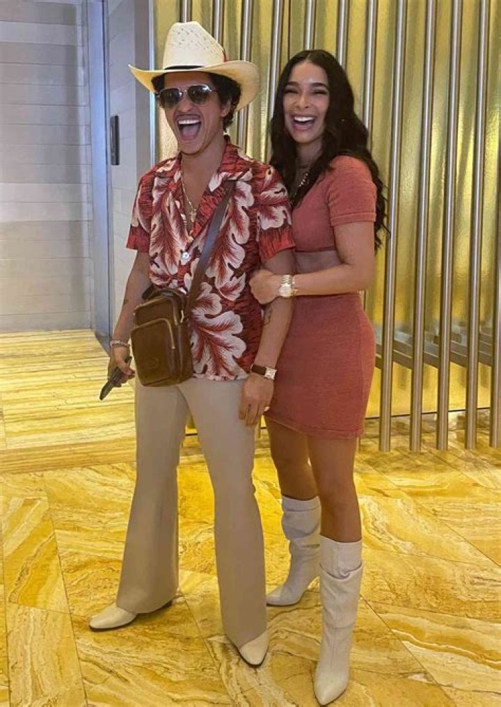 Jessica Caban (Movie Actress) - Age, Birthday, Bio, Facts, Family, Net Worth, Height & More