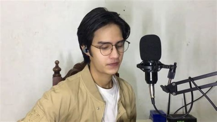 Jhamil Villanueva (YouTube Star) - Age, Birthday, Bio, Facts, Family, Net Worth, Height & More