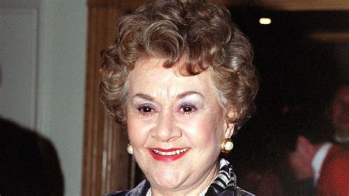 Joan Plowright (Filmschauspielerin) - Alter, Geburtstag, Bio, Fakten, Familie, Vermögen, Größe & mehr