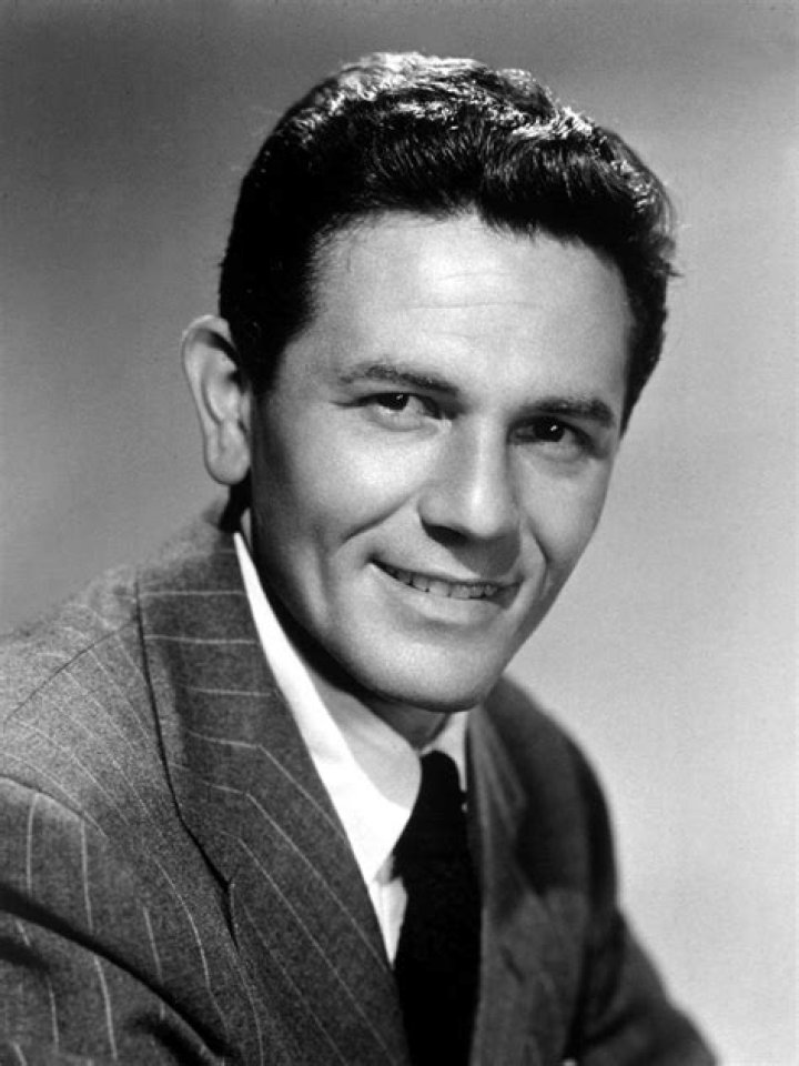 John Garfield (Movie Actor) - Age, Birthday, Bio, Facts, Family, Net Worth, Height & More