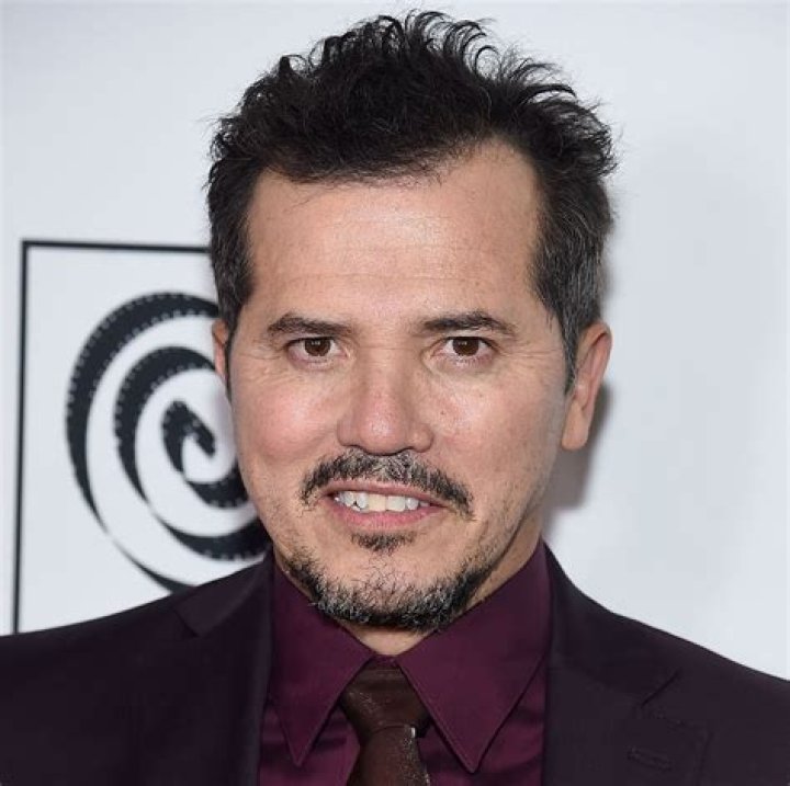 John Leguizamo (Movie Actor) - Age, Birthday, Bio, Facts, Family, Net Worth, Height & More