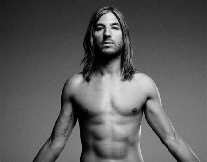 John Martin Biography, Age, Height, Wife, Net Worth, Family