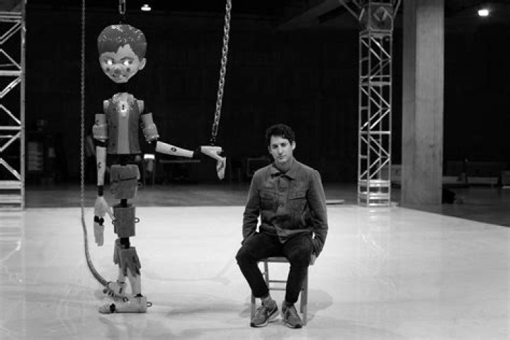 Jordan Wolfson Biography, Age, Height, Wife, Net Worth, Family