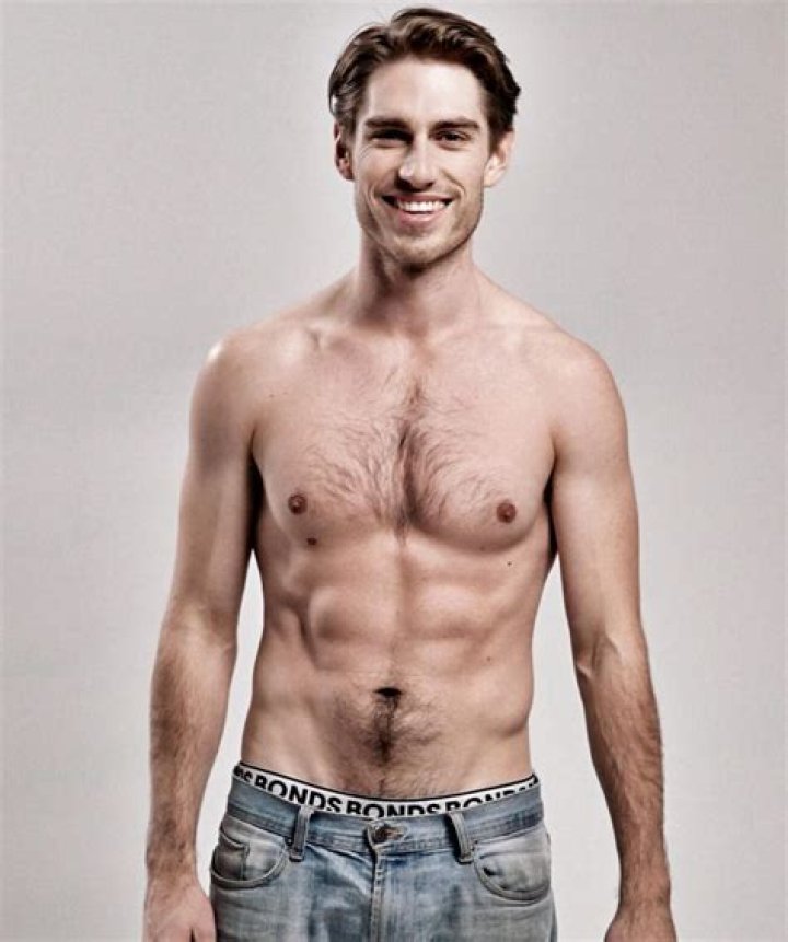 Julian Haig (TV Actor) - Age, Birthday, Bio, Facts, Family, Net Worth, Height & More