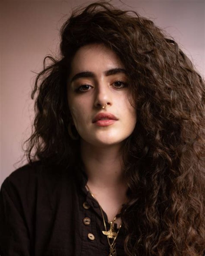 Juliette Motamed Age, Birthday, Wikipedia, Who, Nationality, Biography