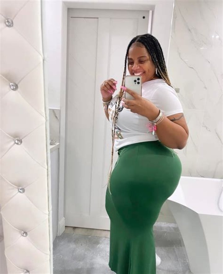 Just Angie (Instagram Star) - Age, Birthday, Bio, Facts, Family, Net Worth, Height & More