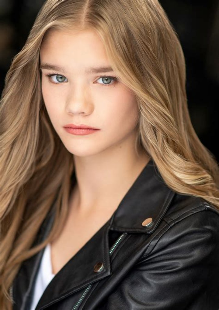 Kadence Kendall Roach (TV Actress) - Age, Birthday, Bio, Facts, Family, Net Worth, Height & More