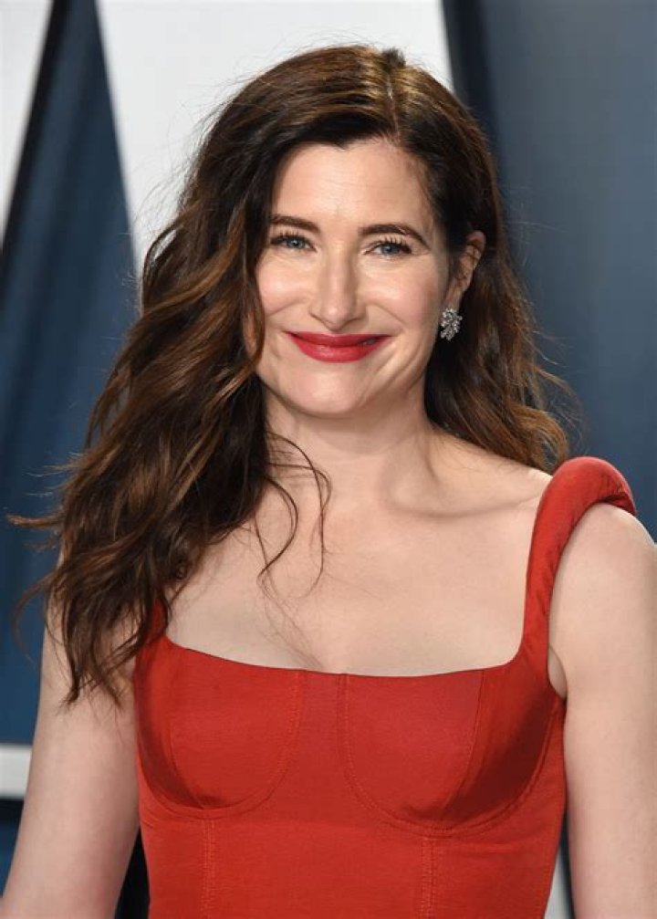 Kathryn Hahn – Celebsgraphy