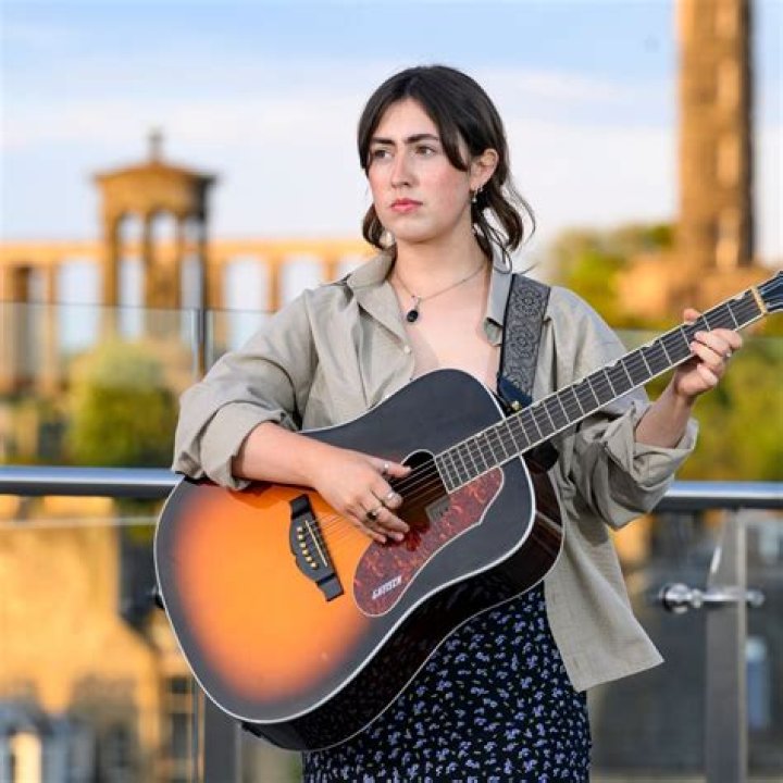 Astrology Birth Chart of Katie Gregson-MacLeod (Pop Singer) 2024