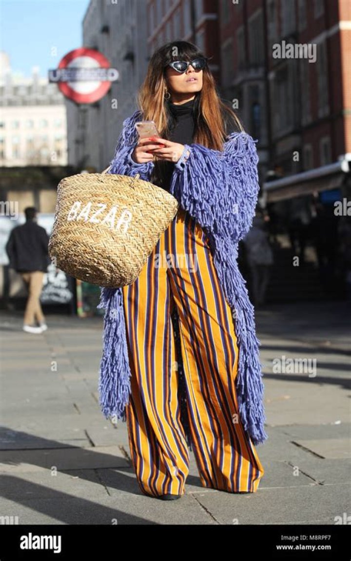 Kavita Donkersley (Blogger) - Age, Birthday, Bio, Facts, Family, Net Worth, Height & More