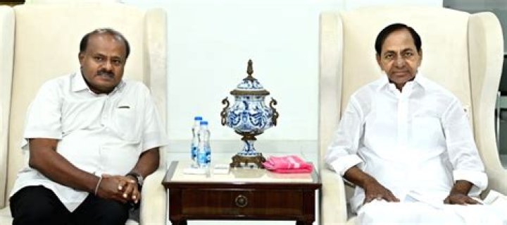 
KCR, Kumaraswamy discuss national politics 