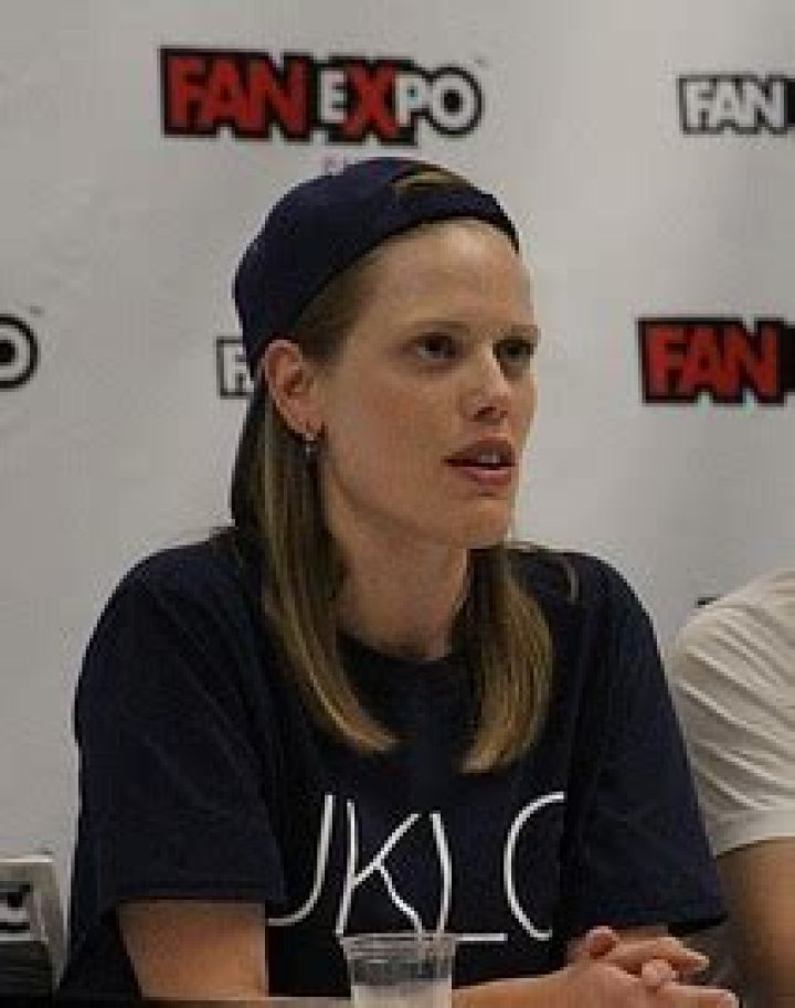 Kelly McCormack (TV Actress) - Age, Birthday, Bio, Facts, Family, Net Worth, Height & More