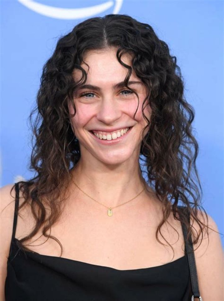 Kelsey Kreppel (YouTube Star) - Age, Birthday, Bio, Facts, Family, Net Worth, Height & More