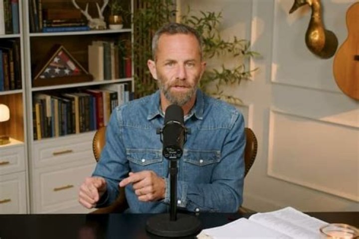 Kirk Cameron (TV Actor) - Age, Birthday, Bio, Facts, Family, Net Worth, Height & More