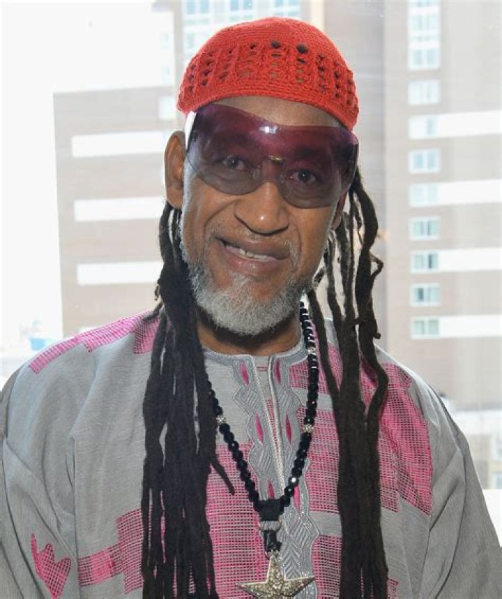 Kool Herc (DJ) - Age, Birthday, Bio, Facts, Family, Net Worth, Height & More