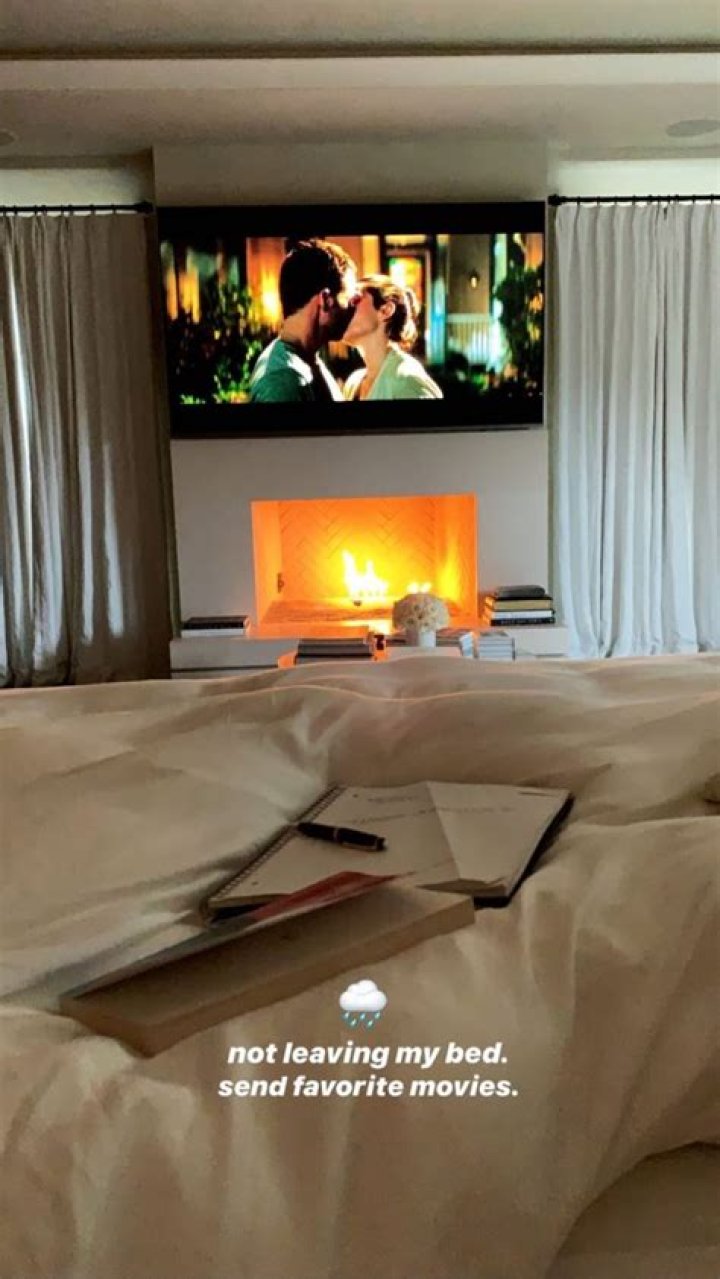 Kourtney Kardashian Gives Fans a Peek Into Her ‘Cozy’ Room: ‘Not Leaving My Bed’