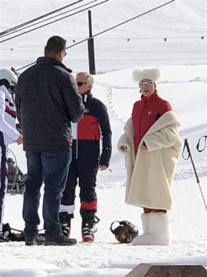 Kris Jenner Hitting the Slopes in Furry Boots and Pom Pom Beanie Is Definitely a #WinterMood