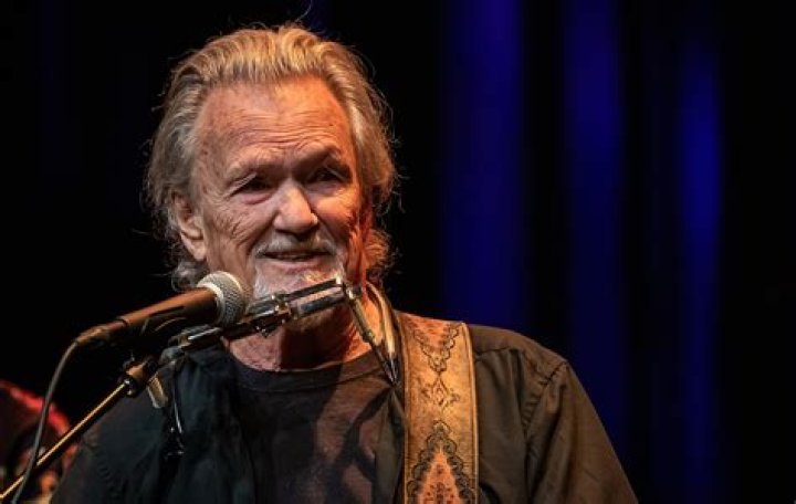 Kris Kristofferson Biography, Age, Height, Wife, Net Worth, Family