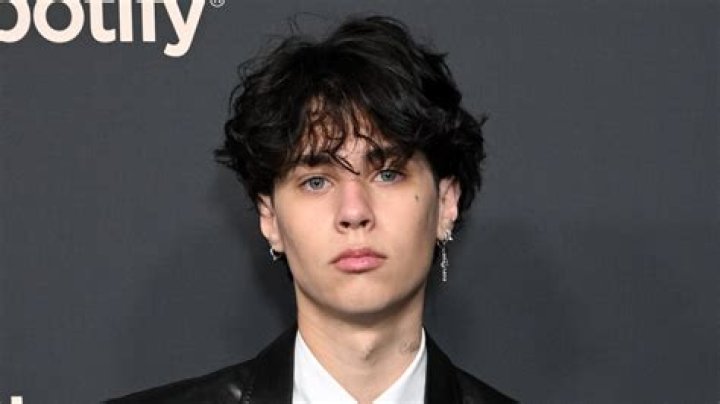 Landon Barker Biography, Age, Height, Wife, Net Worth, Family