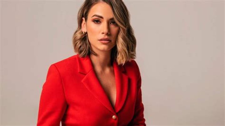 Laura Chimaras biografía, edad, altura, esposa, net worth, familia