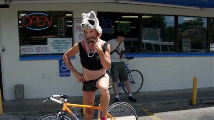 Leslie Cochran Biography, Age, Height, Wife, Net Worth, Family