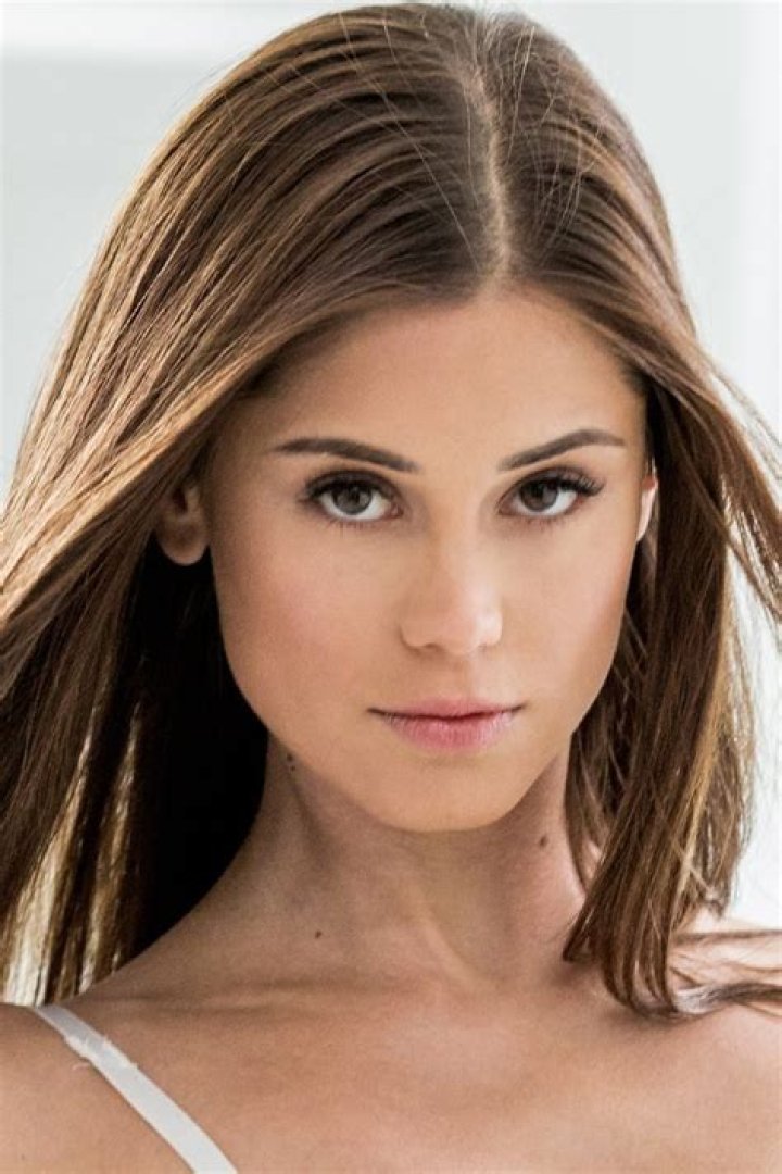 Little Caprice Biography, Age, Height, Husband, Net Worth, Family