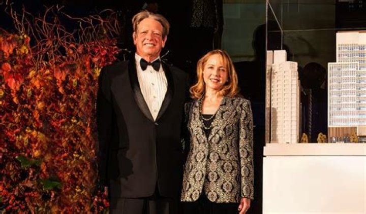 Lloyd Goldman biografía, edad, altura, esposo, net worth, familia