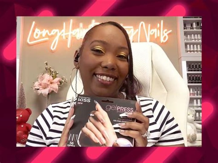 LongHairPrettyNails (YouTube Star) - Age, Birthday, Bio, Facts, Family, Net Worth, Height & More