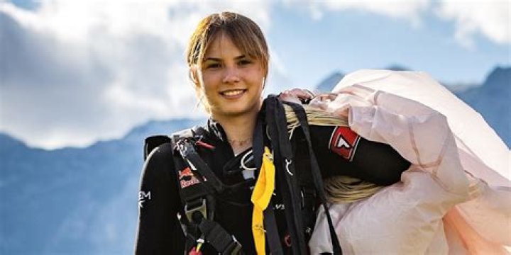 Maja Kuczynska (Skydiver) - Wiek, urodziny, bio, fakty, rodzina, wartość netto, wzrost i więcej