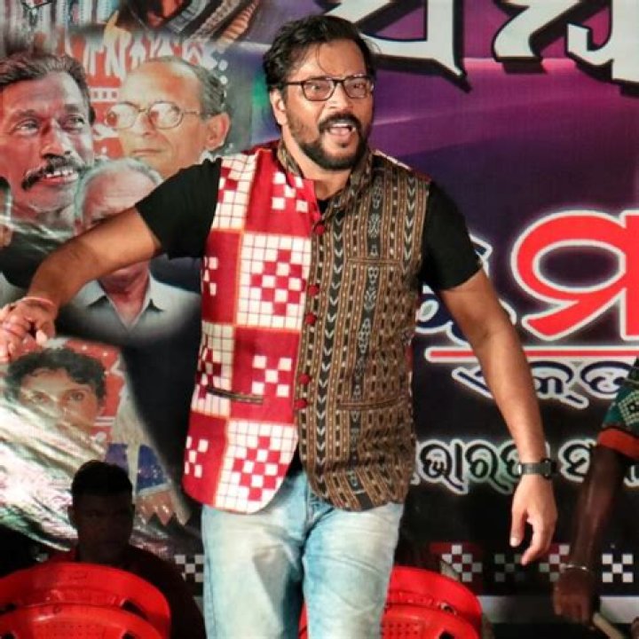 Who is Manoj Mishra? Wiki, Biography, Wife, Age, Family, Movies & More