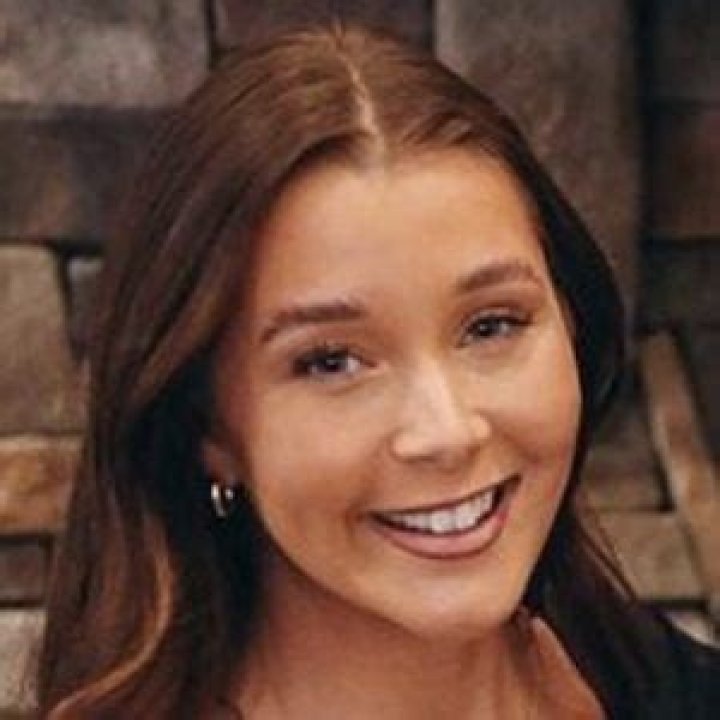 Marissa Layne Mowry (Instagram Star) - Age, Birthday, Bio, Facts, Family, Net Worth, Height & More