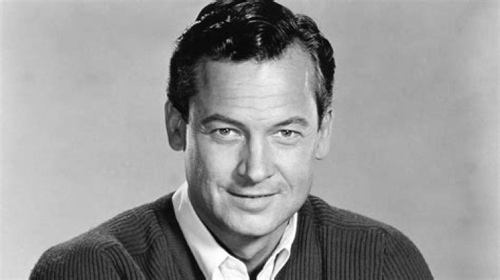 Mark Miller (TV Actor) - Age, Birthday, Bio, Facts, Family, Net Worth, Height & More