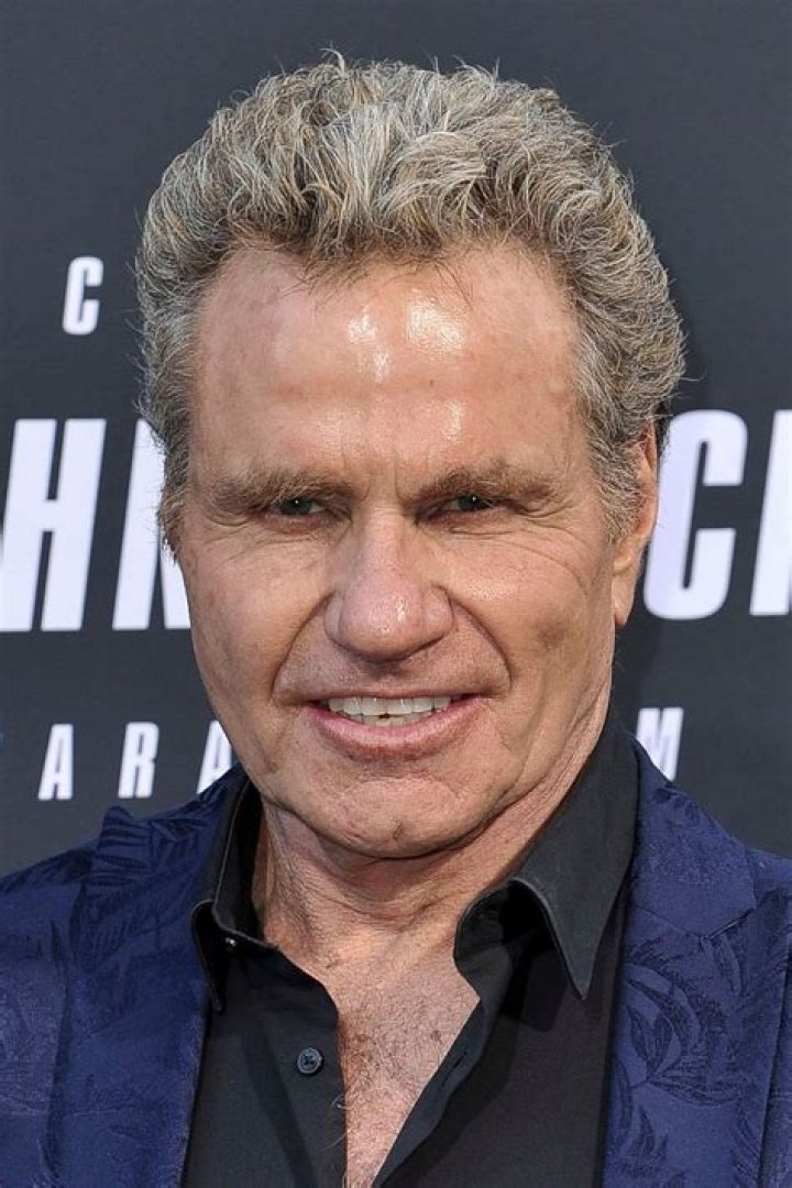 How tall is Martin Kove