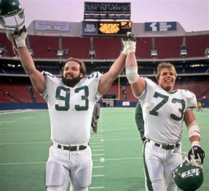 Marty Lyons (Football Player) - Age, Birthday, Bio, Facts, Family, Net Worth, Height & More