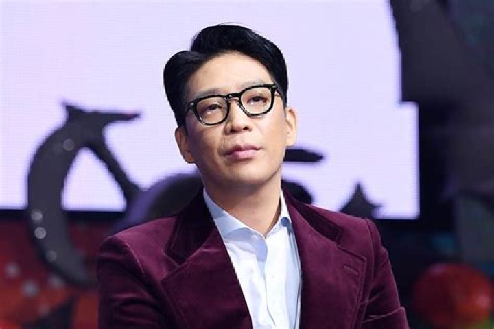 MC Mong Biography, Age, Height, Wife, Net Worth, Family