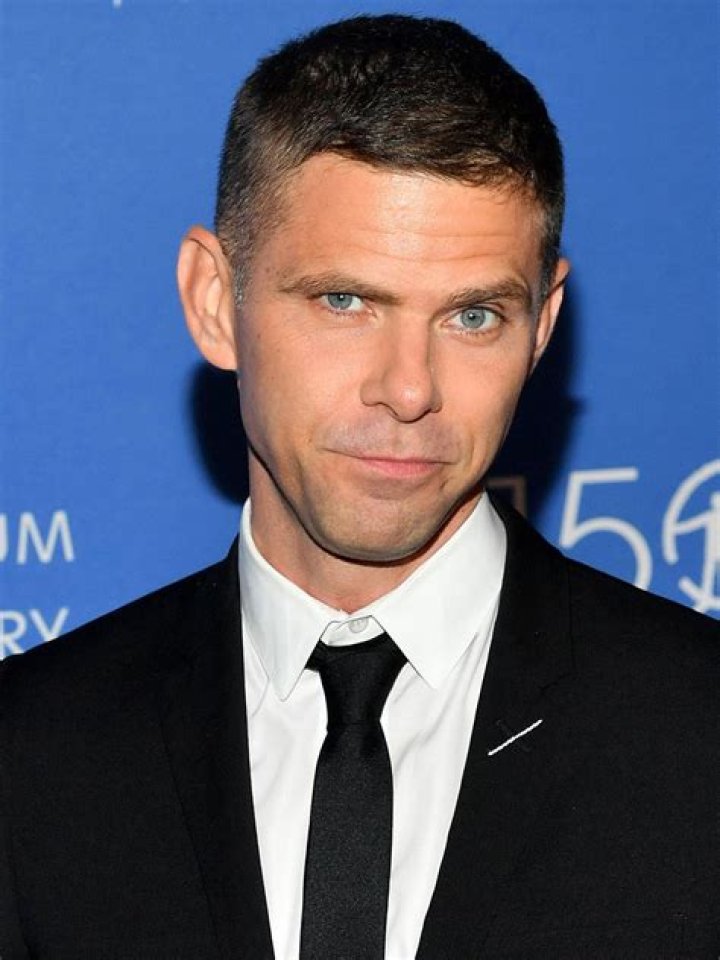 Mikey Day biografía, edad, altura, esposo, net worth, familia
