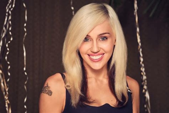 
Miley Cyrus Shares Topless Shower Teaser for Upcoming Single ‘Flowers’ — Watch! 