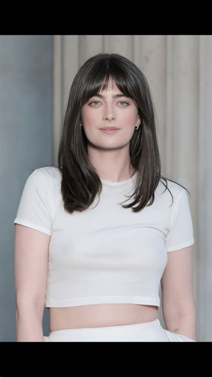 Millie Brady – Celebsgraphy