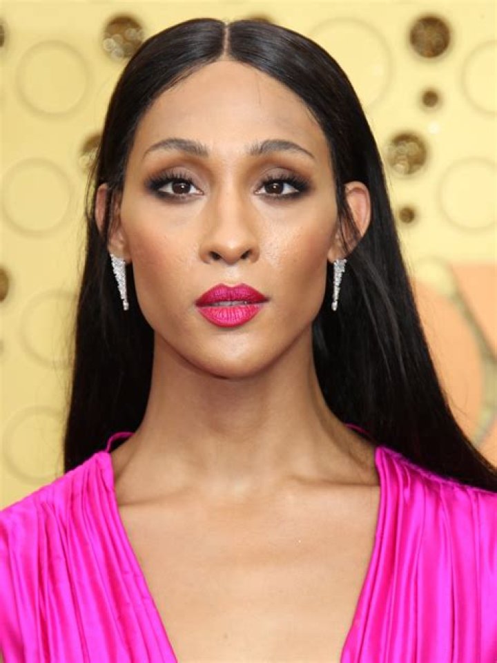 Mj Rodriguez Biography - Wiki, Age, Boyfriend, Gender, Net worth, Family, Height & More