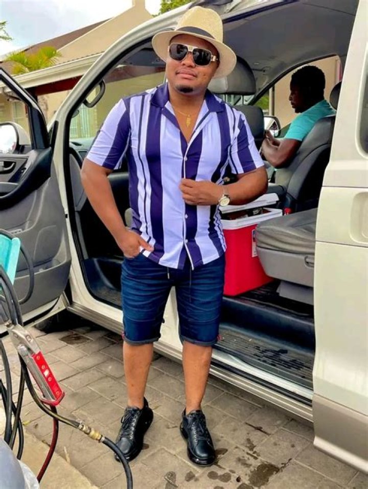 
Mthandeni_SA Height, Weight, Net Worth, Age, Birthday, Wikipedia, Who, Nationality, Biography 