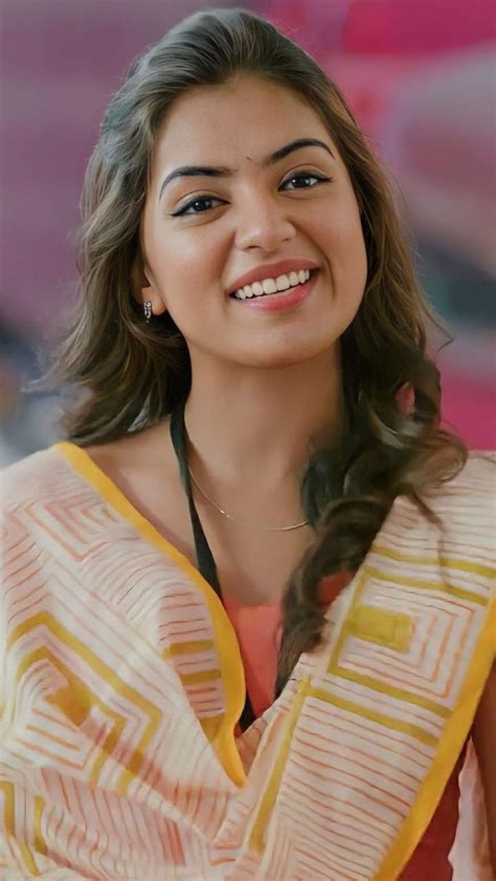 Nazriya Nazim (Movie Actress) - Age, Birthday, Bio, Facts, Family, Net Worth, Height & More
