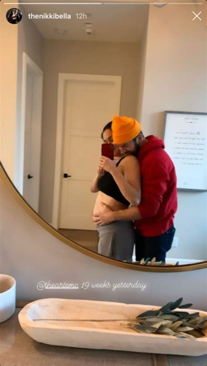 Nikki Bella Shares 19-Week ~Bumpdate~ in Precious Photos With Fiance Artem Chigvintsev