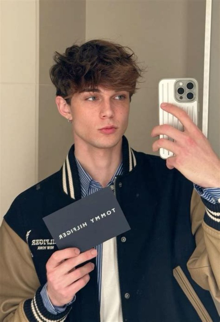 Nils Kuesel Age | Wiki, Net worth, Bio, Height, Girlfriend?