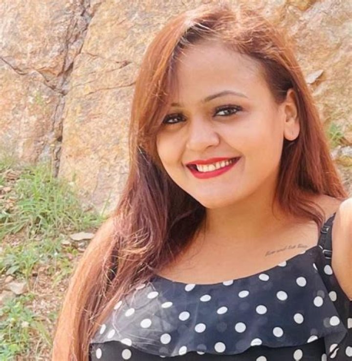 Who is Nisha Lamba? Wiki, Biography, Age, Husband, Family, Salon, Net Worth & Facts